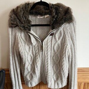 Daytrip Fake Fur Trimmed Sweater